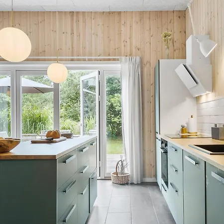 Lovely In With Sauna Tatil Evi Rørvig