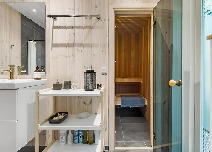Semesterbostad Lovely In With Sauna