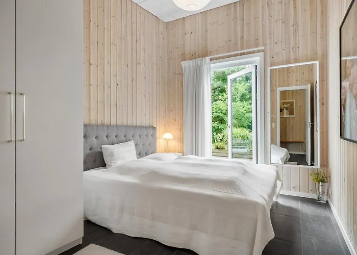 Semesterbostad Lovely In With Sauna